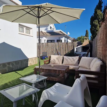 Jack, 300m To Beach, Privat-pool, On-site-service, Dog